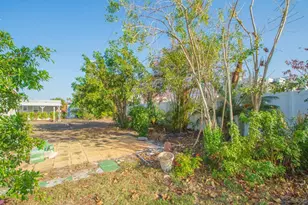 335 NE Tropicalia Ln, Jensen Beach, FL 34957 - Photo 30