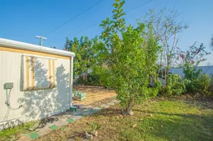 335 NE Tropicalia Ln, Jensen Beach, FL 34957 - Photo 26