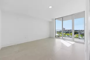 220 Lake Shore Dr, Lake Park, FL 33403 - Photo 8