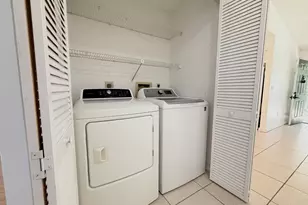 3070 Collin Dr, West Palm Beach, FL 33406 - Photo 8