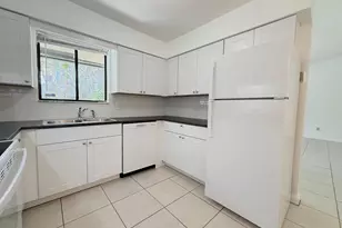 3070 Collin Dr, West Palm Beach, FL 33406 - Photo 4