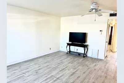 100 Doolen Court #112, North Palm Beach, FL 33408 - Photo 1