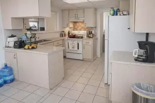 218 Olive Ave, Port Saint Lucie, FL 34952 - Photo 4