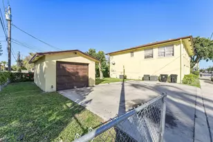 29 S D St, Lake Worth, FL 33460 - Photo 4