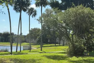 5220 Las Verdes Cir, Delray Beach, FL 33484 - Photo 4