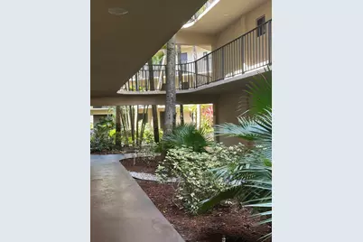 5220 Las Verdes Circle #108, Delray Beach, FL 33484 - Photo 6