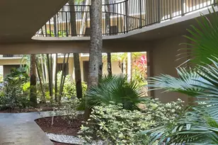 5220 Las Verdes Cir, Delray Beach, FL 33484 - Photo 6