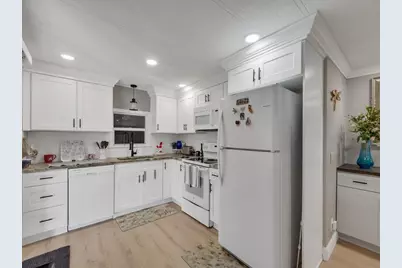 309 NE Pinelake Village Boulevard, Jensen Beach, FL 34957 - Photo 14