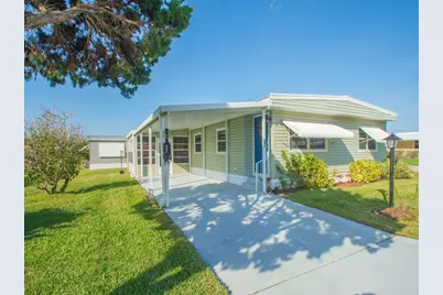 309 NE Pinelake Village Boulevard, Jensen Beach, FL 34957 - Photo 4