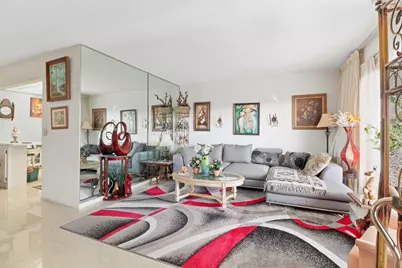 307 Wellington A, West Palm Beach, FL 33417 - Photo 2