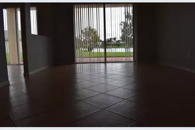 379 SW Lake Forest Way, Port Saint Lucie, FL 34986 - Photo 4