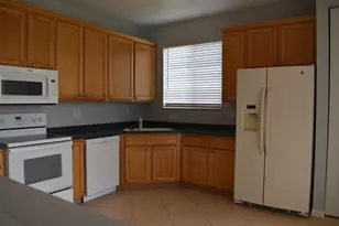 379 SW Lake Forest Way, Port Saint Lucie, FL 34986 - Photo 6