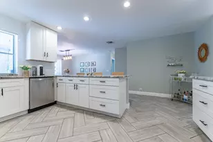 548 NW 45th Dr, Delray Beach, FL 33445 - Photo 10