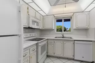 2580 Boundbrook Blvd, Palm Springs, FL 33406 - Photo 8
