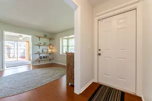 1061 Pineway Dr, Haverhill, FL 33417 - Photo 6