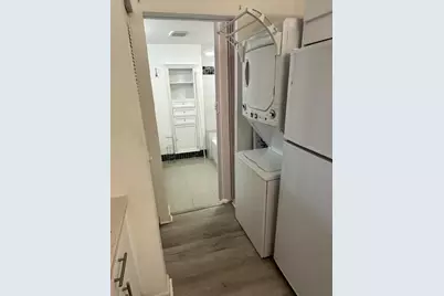 1106 Green Pine Boulevard #E1, West Palm Beach, FL 33409 - Photo 4