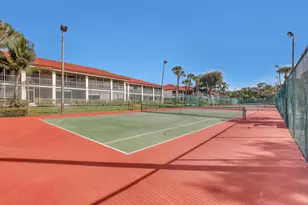 105 Half Moon Cir, Hypoluxo, FL 33462 - Photo 24