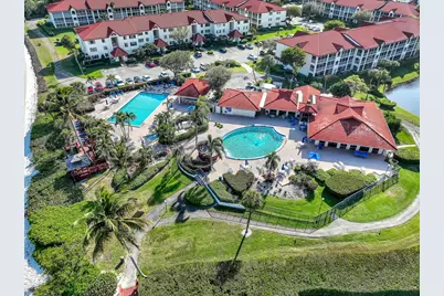105 Half Moon Circle #F1, Hypoluxo, FL 33462 - Photo 2