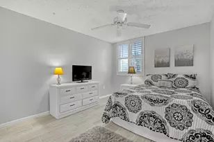 105 Half Moon Cir, Hypoluxo, FL 33462 - Photo 16