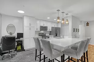 105 Half Moon Cir, Hypoluxo, FL 33462 - Photo 10