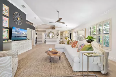 380 Sherwood Forest Drive, Delray Beach, FL 33445 - Photo 10