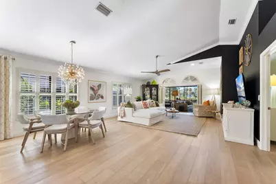 380 Sherwood Forest Drive, Delray Beach, FL 33445 - Photo 8