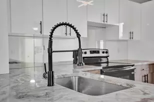 7674 Tahiti Ln, Lake Worth, FL 33467 - Photo 12