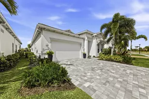 10332 Northbrook Cir, Palm Beach Gardens, FL 33412 - Photo 2