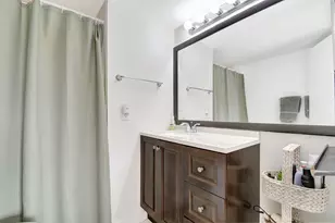 9261 Sunrise Lakes Blvd, Sunrise, FL 33322 - Photo 8