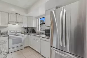 6345 Tall Cypress Cir, Greenacres, FL 33463 - Photo 8