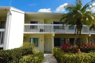 4300 Gator Trace Dr, Fort Pierce, FL 34982 - Photo 2