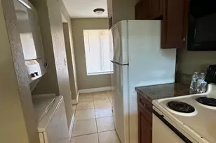 941 Coral Club Dr, Coral Springs, FL 33071 - Photo 4