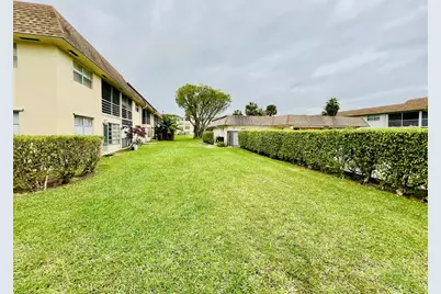 9911 Sandalfoot Boulevard #112, Boca Raton, FL 33428 - Photo 12