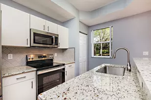 2912 Hidden Hills Rd, West Palm Beach, FL 33411 - Photo 8