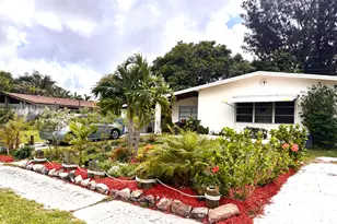609 S Arnold Ave, Lantana, FL 33462 - Photo 4