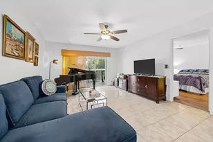 3146 Via Poinciana, Lake Worth, FL 33467 - Photo 12
