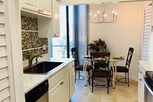 7400 Radice Ct, Lauderhill, FL 33319 - Photo 8