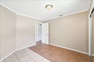 221 Balboa St, Fort Pierce, FL 34949 - Photo 8