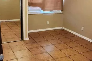 221 Balboa St, Fort Pierce, FL 34949 - Photo 8