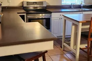 221 Balboa St, Fort Pierce, FL 34949 - Photo 4