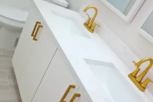 551 Palmetto Dr, Lake Park, FL 33403 - Photo 8