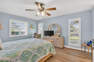 8871 Warwick Dr, Boca Raton, FL 33433 - Photo 10