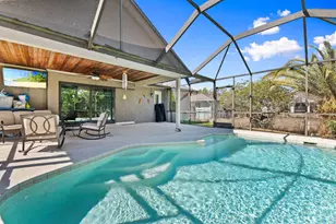 449 SE Glenwood Dr, Port Saint Lucie, FL 34953 - Photo 4