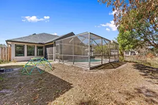 449 SE Glenwood Dr, Port Saint Lucie, FL 34953 - Photo 24