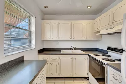 332 Sheffield N, West Palm Beach, FL 33417 - Photo 6