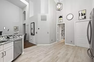 1632 SW Harbour Isles Cir, Port Saint Lucie, FL 34986 - Photo 10