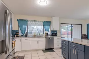 1942 SE Carvalho St, Port Saint Lucie, FL 34983 - Photo 6