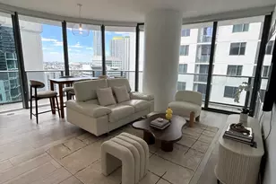 55 SW 9th St, Miami, FL 33130 - Photo 10