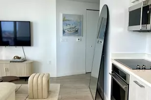 55 SW 9th St, Miami, FL 33130 - Photo 34