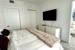 55 SW 9th St, Miami, FL 33130 - Photo 20